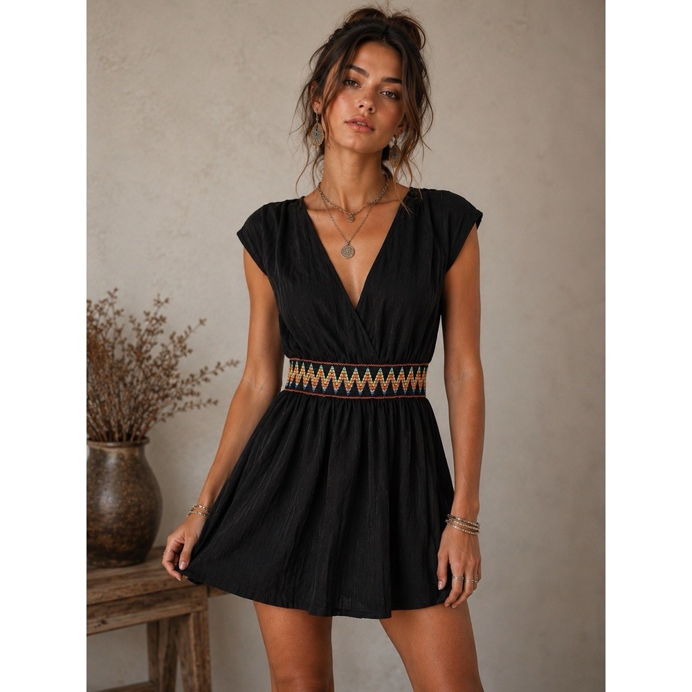 Black Indie Folk Boho Festival Romper Embroidered Geometric Waist V Neck Skort M